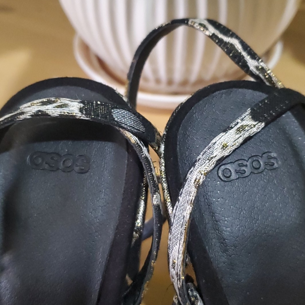 Open Toe heels - Picture 5 of 7